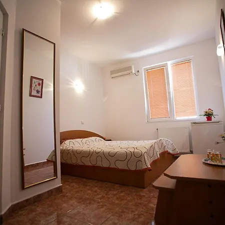 Δωμάτια σε οικογενειακή κατοικία Casa Phoenix *