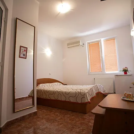 Casa Phoenix Δωμάτια σε οικογενειακή κατοικία Eforie Nord